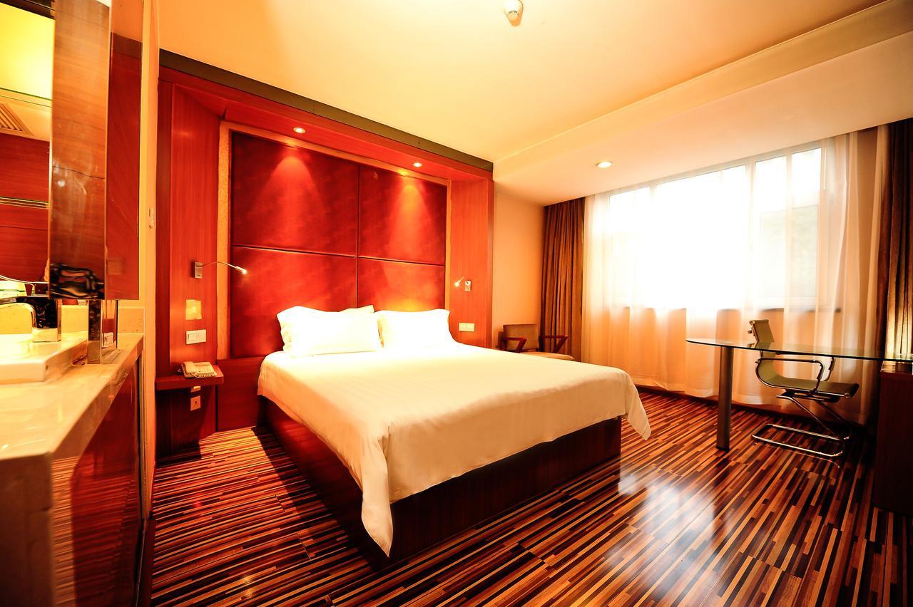 Goldmet Inn Taiyuan Dananamen Bagian luar foto