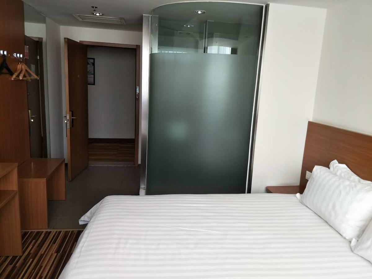 Goldmet Inn Taiyuan Dananamen Bagian luar foto